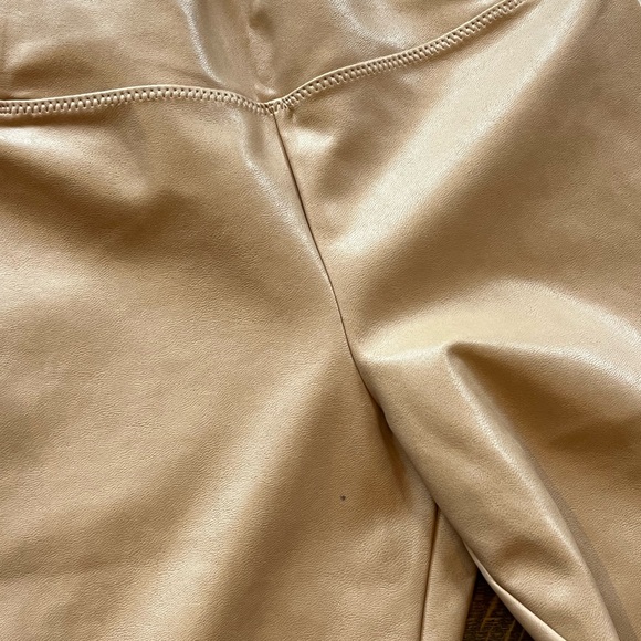 Aritzia Wilfred Free Gold Camel Daria Vegan Leather Pant leggings small - Picture 5 of 5